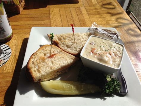 Best clam chowder florence oregon ICM Restaurant: Clam Chowder on the Wharf - See 445 traveler reviews, 91 candid photos, and great deals for Florence, OR, at Tripadvisor