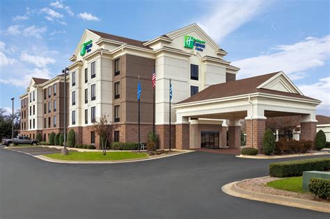 Best express hotel durant ok  Get ready for a wild weekend at this casino resort in Durant, with over 7,400 slot machines and 100 table games, like blackjack, baccarat, roulette, poker, and more