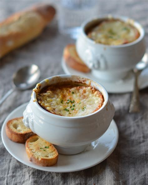 Best french onion soup quebec city <dfn> Quebec City Tourism Quebec City Hotels Quebec City Bed and Breakfast Quebec City Vacation Rentals Flights to Quebec CityPub des Borgia: Our go to for French onion soup</dfn>