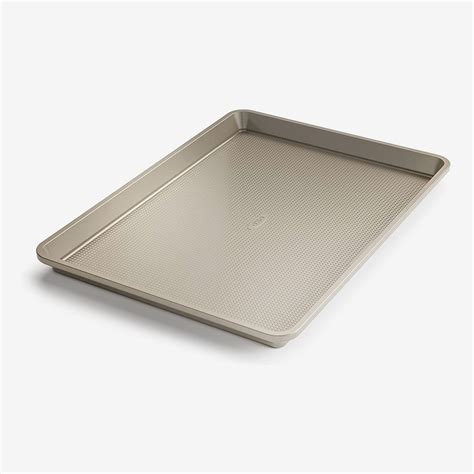 The TikTok-Famous Sheet Pan Dividers Are on  for $30