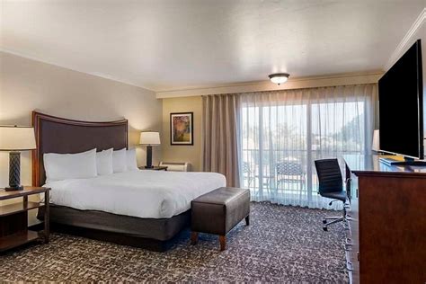 Best western plus royal oak hotel reviews Best Western Plus Royal Oak Hotel: Best Western on Madonna Rd - See 1,184 traveler reviews, 208 candid photos, and great deals for Best Western Plus Royal Oak Hotel at Tripadvisor