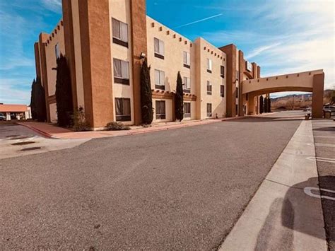 Best western yucca valley  18 $ Inexpensive Hotels