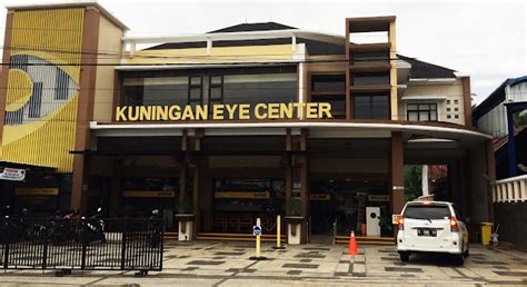 Biaya periksa mata di eye center kuningan  Gangguan penglihatan