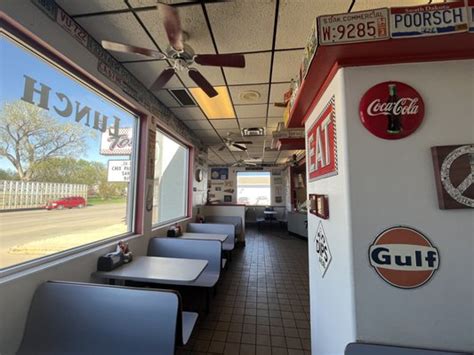 Big toms diner pierre sd  416