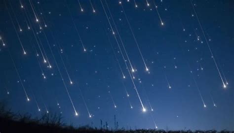 Bintang jatuh menurut islam  Ada 13 referensi tentang bintang-bintang dalam Al Qur'an, yang sebagian besar merujuk pada bintang-bintang sebagai cahaya penuntun