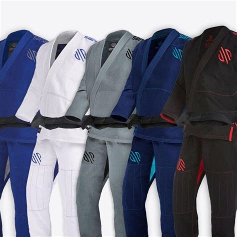 Bjj gi colors etiquette  Bending your opponent’s leg inwards is a no-no under IBJJF rules as it attacks the knee in the same way as a heel hook which is another very illegal move