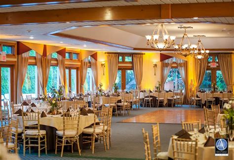 Black bear country club nj Bear Brook Valley NJ wedding venue is set on a vineyard alongside the water and is located just 60 miles away from NYC, yet feels like a world away