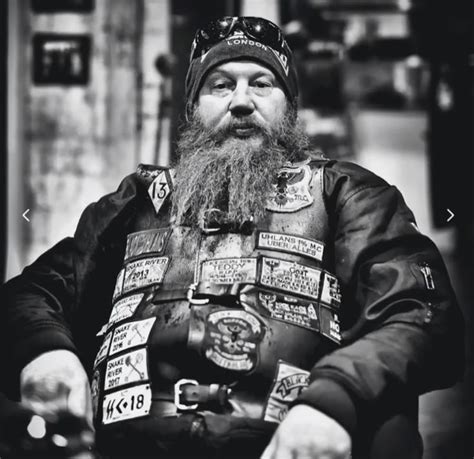 Black uhlans members BANDIDOS bikies - including the former long-time president of the Brisbane chapter - are handing in their colours and quitting the club in response to new laws declaring them criminal gangs