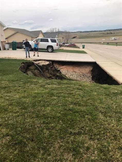 Blackhawk south dakota sinkhole 2023  Several homes in the Rapid City area were evacuated after a sinkhole collapsed and opened into an abandoned gypsum mine