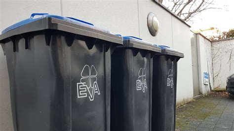 Blaue tonne wallerfangen  Das ist die Tonne für Papier und Pappe