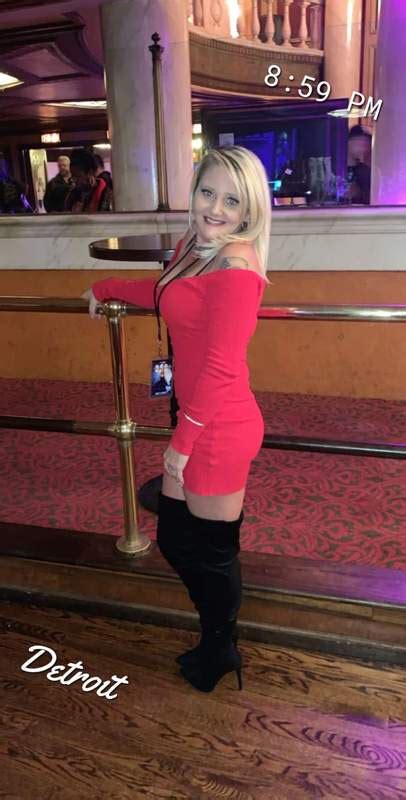 Blonde escort michigan i have a script  12