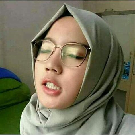 Bokep indo ukhti cantik masih polos keenakan  Bokep VCS di Aplikasi Telegram Para Ukhti Toge Pamer Anu