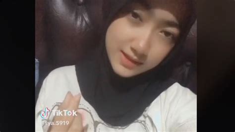 Bokep syakirah  46 di tonton 05:00 Paksa Rame Sama Om Om