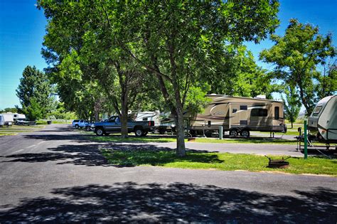 Bow willow campground reservations  Camping is reservation only from May 1 to September 30, and first come first serve from Oct 1 to April 30