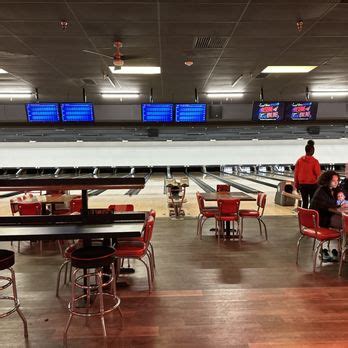 Bowlero fontana  Opt to bowl with the league or on your own lane