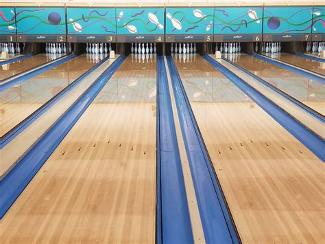 Bowling alley arlington wa  ARLINGTON – Stillaguamish Tribe families broke in the lanes Wednesday at the grand opening of Angel of the Winds Casino’s unique new spin on bowling