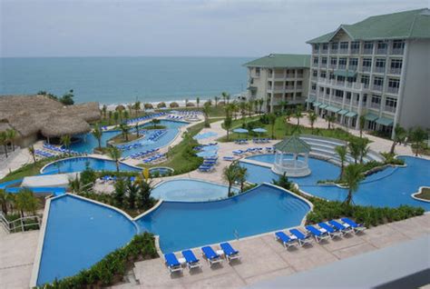 Breezes panama all inclusive resorts 4/10 Good! (879 reviews) I wish they had more activities at night
