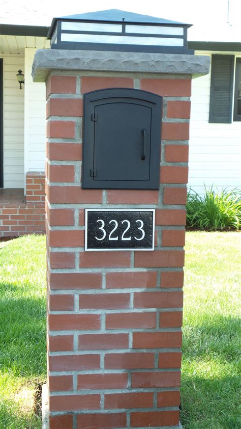 Brick column mailbox inserts Call us at 972-836-7171 to discuss your column mailbox project, or use our handy contact form (below)