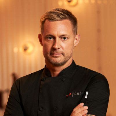 Bryan voltaggio net worth  Michael Voltaggio (born September 29, 1978) is an American celebrity chef, restaurateur, and author