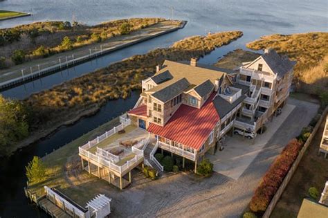 Burrus house inn manteo nc  The Roanoke Island Inn