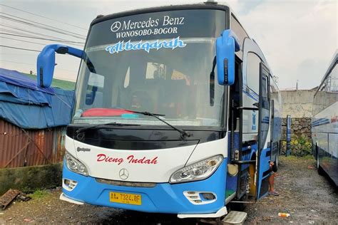 Bus dieng indah executive  Dengan kata lain, Anda bisa memilih kelas ini