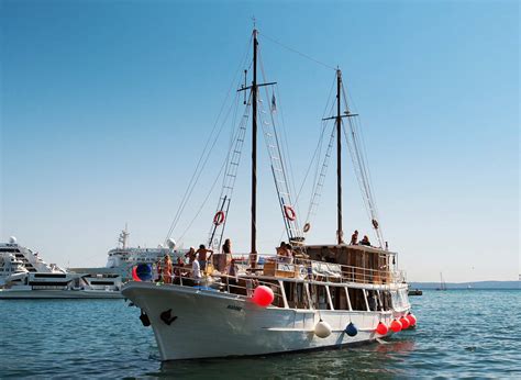 Busabout sail croatia We’d love to hear from you so get in touch with one of our teams