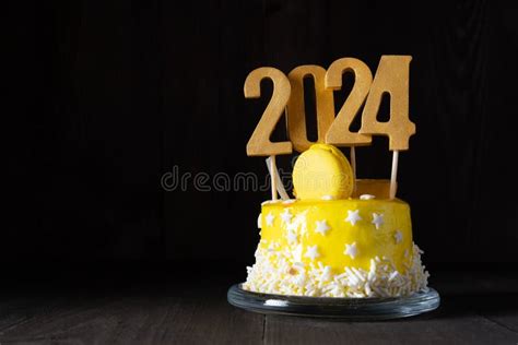 th?q=2024 Cake 22
