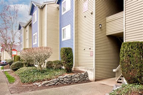 Cambridge apartments puyallup, wa 98372  The 1,644 Square Feet home is a 3 beds, 2 baths single-family home