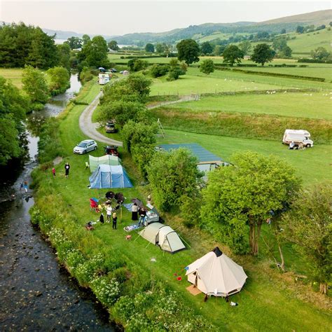 Campsites kirkbymoorside Wombleton Caravan Park is nestled between the North Yorkshire Moors and the East Coast resorts, in the heart of Ryedale and North Yorkshire
