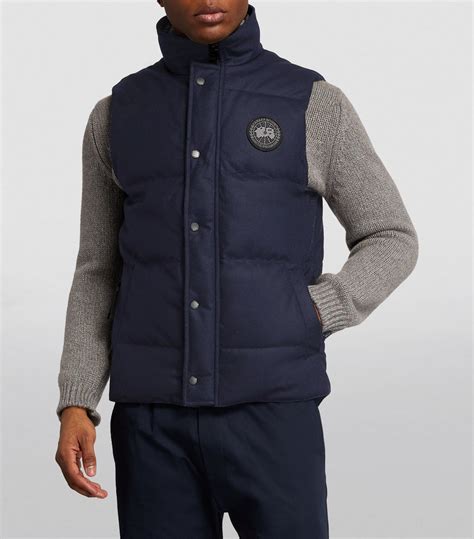 Canada goose gilet mens Fundamental warmth fashioned for everyday use