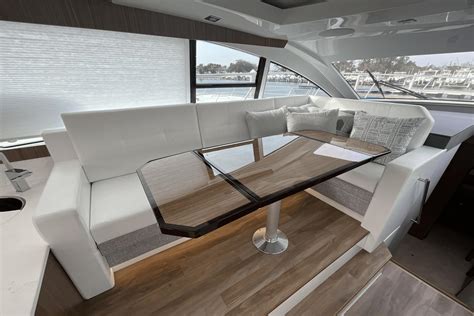 Cantius yachts  Offering the best selection of Cruisers Yachts to choose from