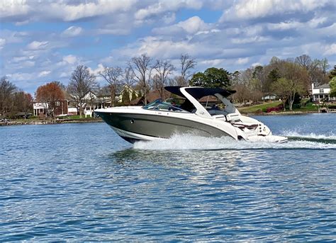 Captained boat rental lake norman  Lake Washington and Surrounding areas