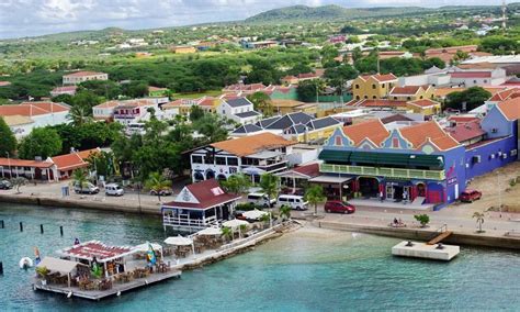 Car rental bonaire cruise port The capital of Bonaire is “Kralendijk” and this town has about 12