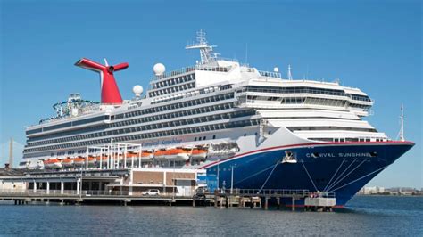 Carnival cruise charleston com aboard the Carnival Sunshine