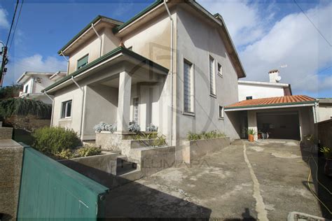 Casas para alugar 250 € famalicão  Moradia para arrendar: Vila Nova de Famalicão e Calendário, Vila Nova de Famalicão,