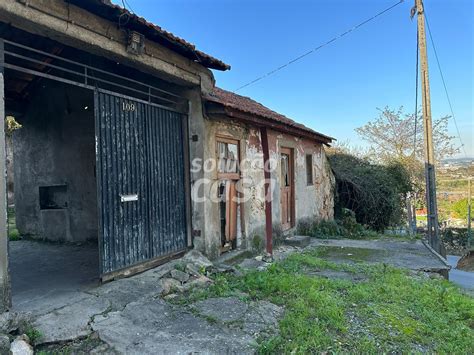 Casas para alugar em avintes baratas  214,20 m²