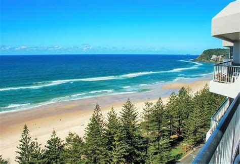 Cashelmara burleigh heads  This is a comfortable and peaceful lower floor apartment, with views of the pool, the ocean and the beach