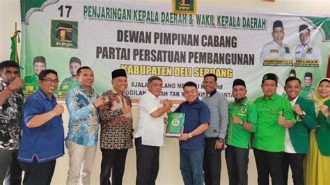 Cerbung sebuah pesan 57  (Tien Kumalasari) Sekar duduk dengan wajah lelah