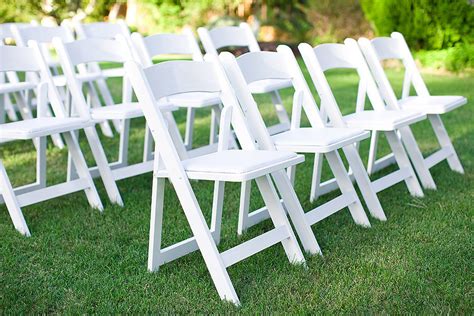 Chair rental milwaukee  We offer a range of sizes for indoor use or outdoors under a party tent