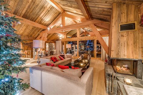 Chalet for sale in mont tremblant This spacious 3,200 sq