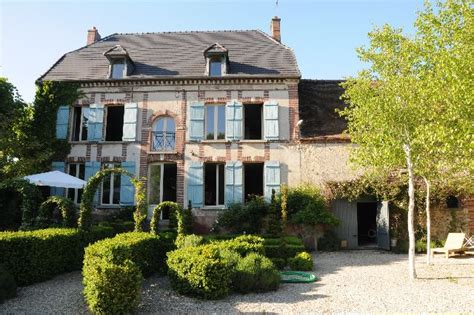Champagne france bed and breakfast  We’ve never stopped loving the B&B – a British institution that inspires you with innovation