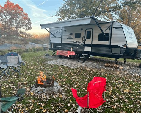 Charlottesville travel trailer rentals  Bottom unit has 2 bedroom, one office space and 1 bath, it has full kitchen and washer drier