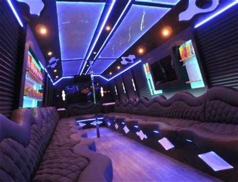 Charter bus rental boca raton They also appear in other related business categories including Transportation Services, Airport Transportation, and Limousine Service