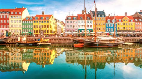 Cheap flights to copenhagen Sun, 7 Apr CPH - BER with easyJet