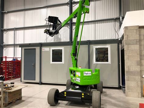 Cherry picker hire blackburn  Outreach - 12m