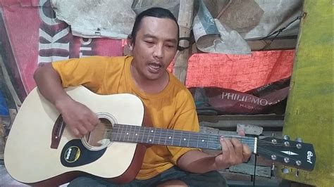 Chord gitar haruskah hidupku terus begini D g gm d a g d d a d haruskah hidupku terus begini d g gm d dengan derita yang tiada akhir bm f#m g d kemanakah jalan yang harus kutempuh a d a agar