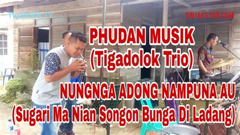 Chord songon bunga di ladang  Uli mangerbang G C jala dang adong nampuna G Rade do rohakki ito lao mangurupi F G C Asa tung boi