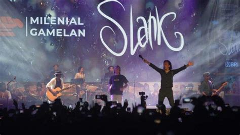 Chord tong kosong Lirik, Kunci Gitar, Chord Gitar, Kord Gitar Slank - Tong Kosong yang ada di atas adalah hak cipta / hak milik dari pengarang, grup musik, band, artis, dan label Slank management