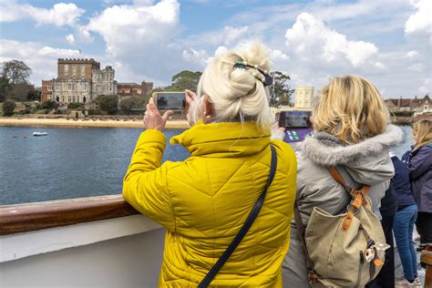 City cruises poole poole  Listen to illuminating commentary from your knowledgeable captain as you sail from the picturesque town of Poole