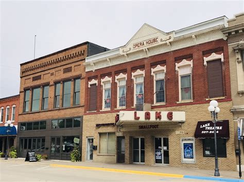 Clear lake iowa movie theater  25